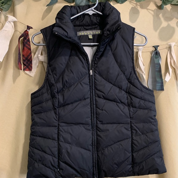 Kenneth Cole Reaction Jackets & Blazers - Kenneth Cole Reaction Quilted Down Vest - Size M